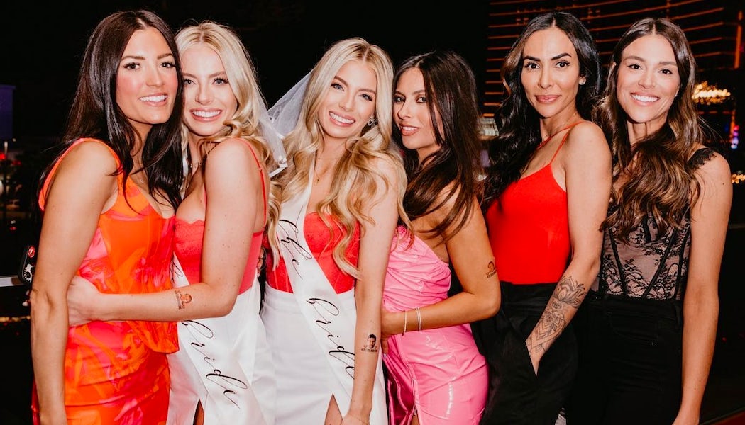 The Bachelor Twins Haley Ferguson And Emily Ferguson Celebrate Joint Bachelorette Party In Las 