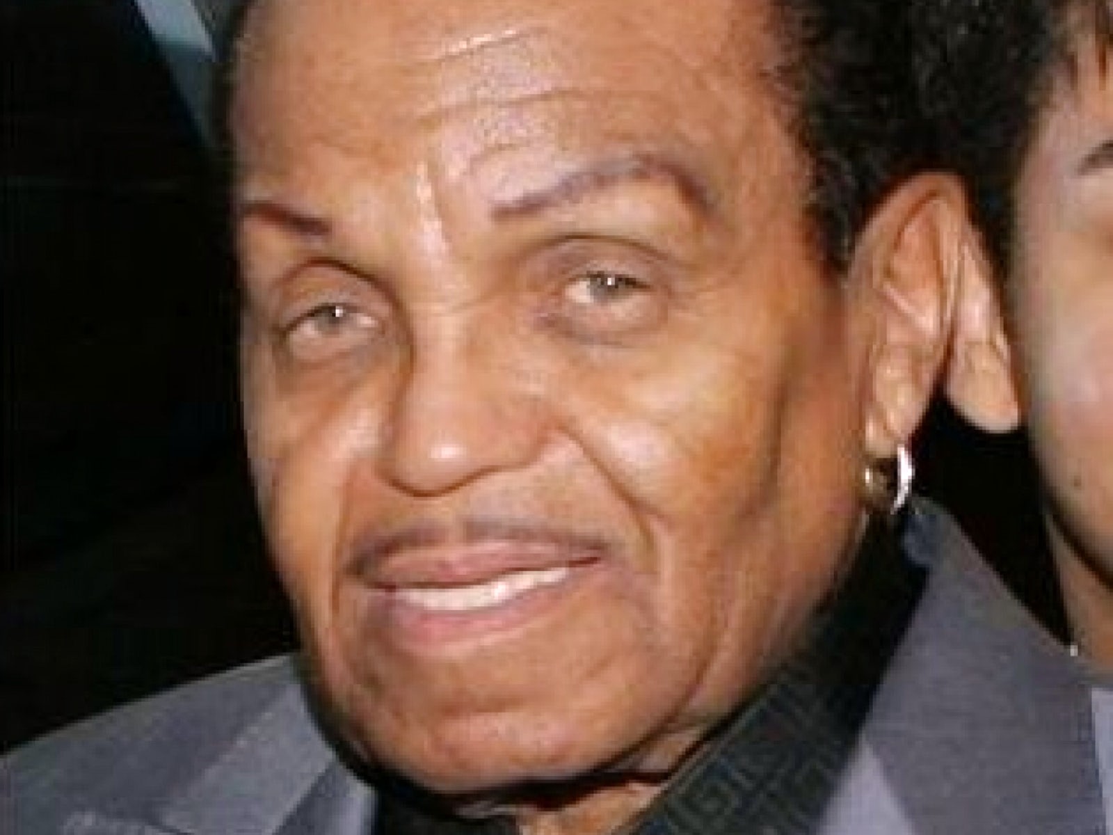 Joe Jackson, father and manager of the Jackson 5, dead at age 89