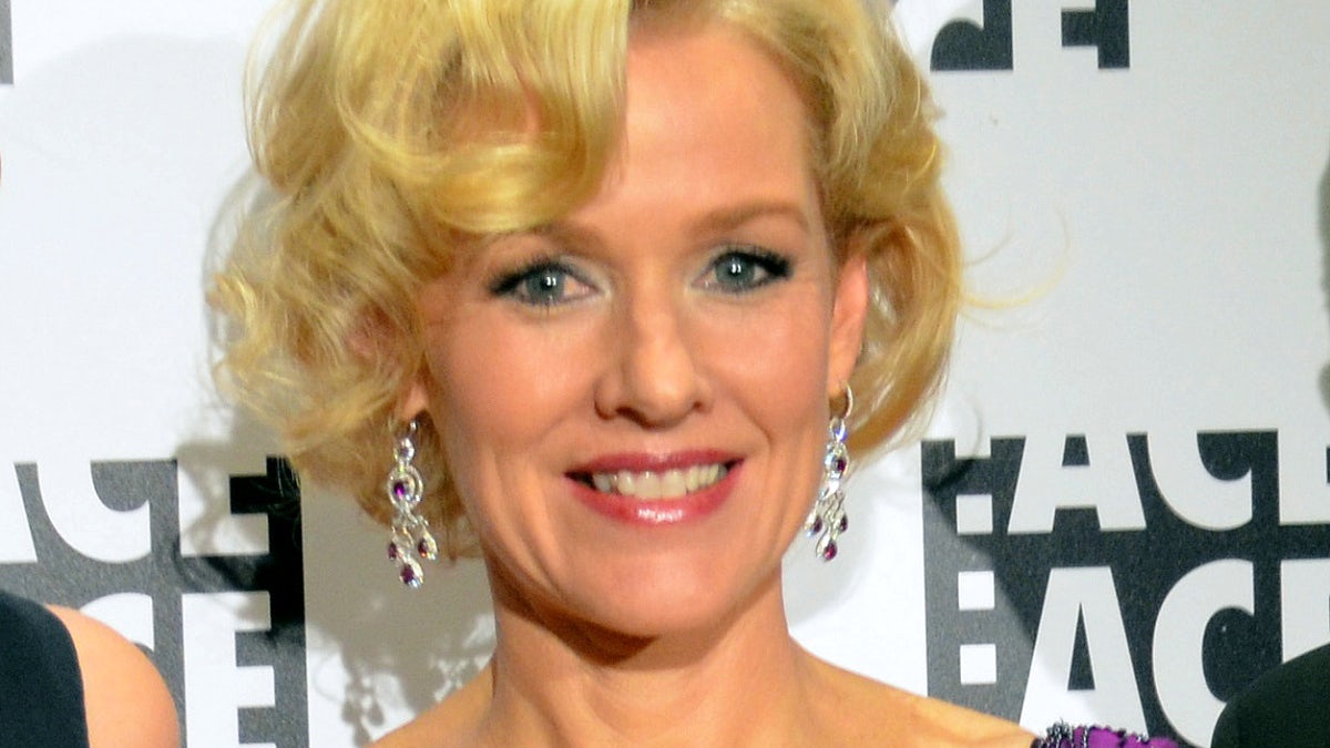 Penelope Ann Miller joins The CW's 'Riverdale' for Season 3 - Reality