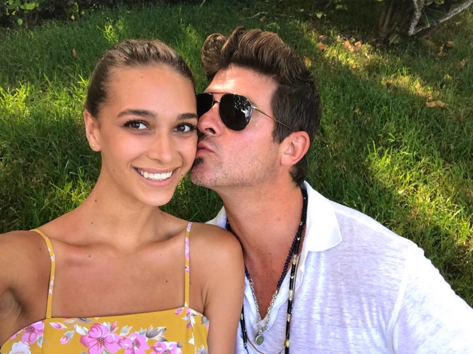Robin Thicke expecting second baby with girlfriend April Love Geary