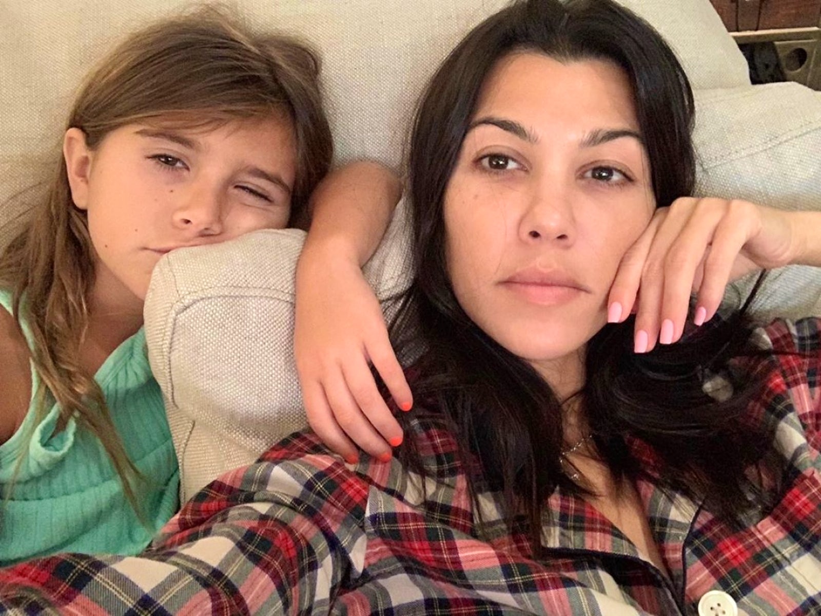 Kourtney Kardashian and her daughter Penelope cozy up in new photos ...