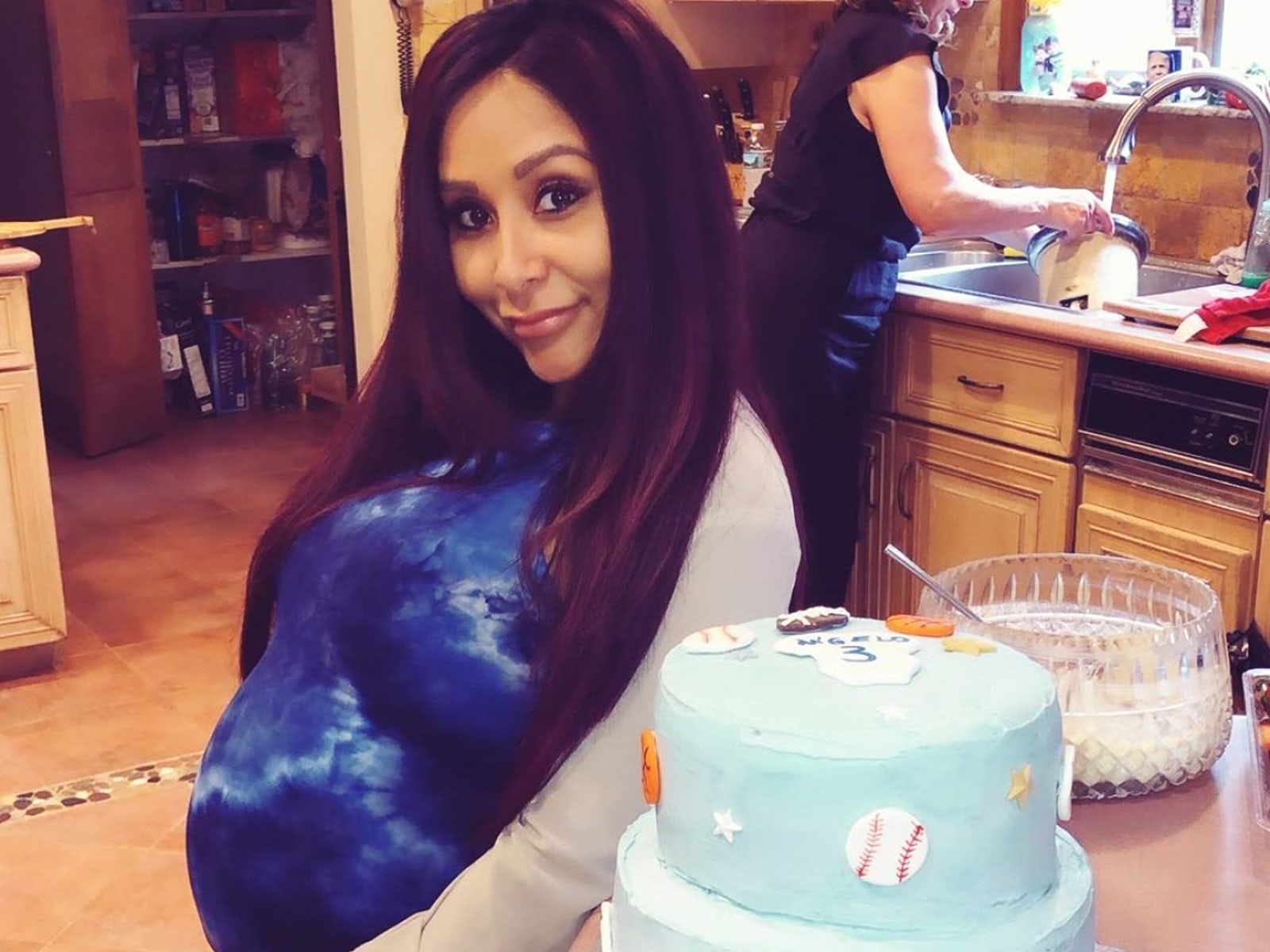 'Jersey Shore' star Nicole "Snooki" Polizzi gives birth to son Angelo