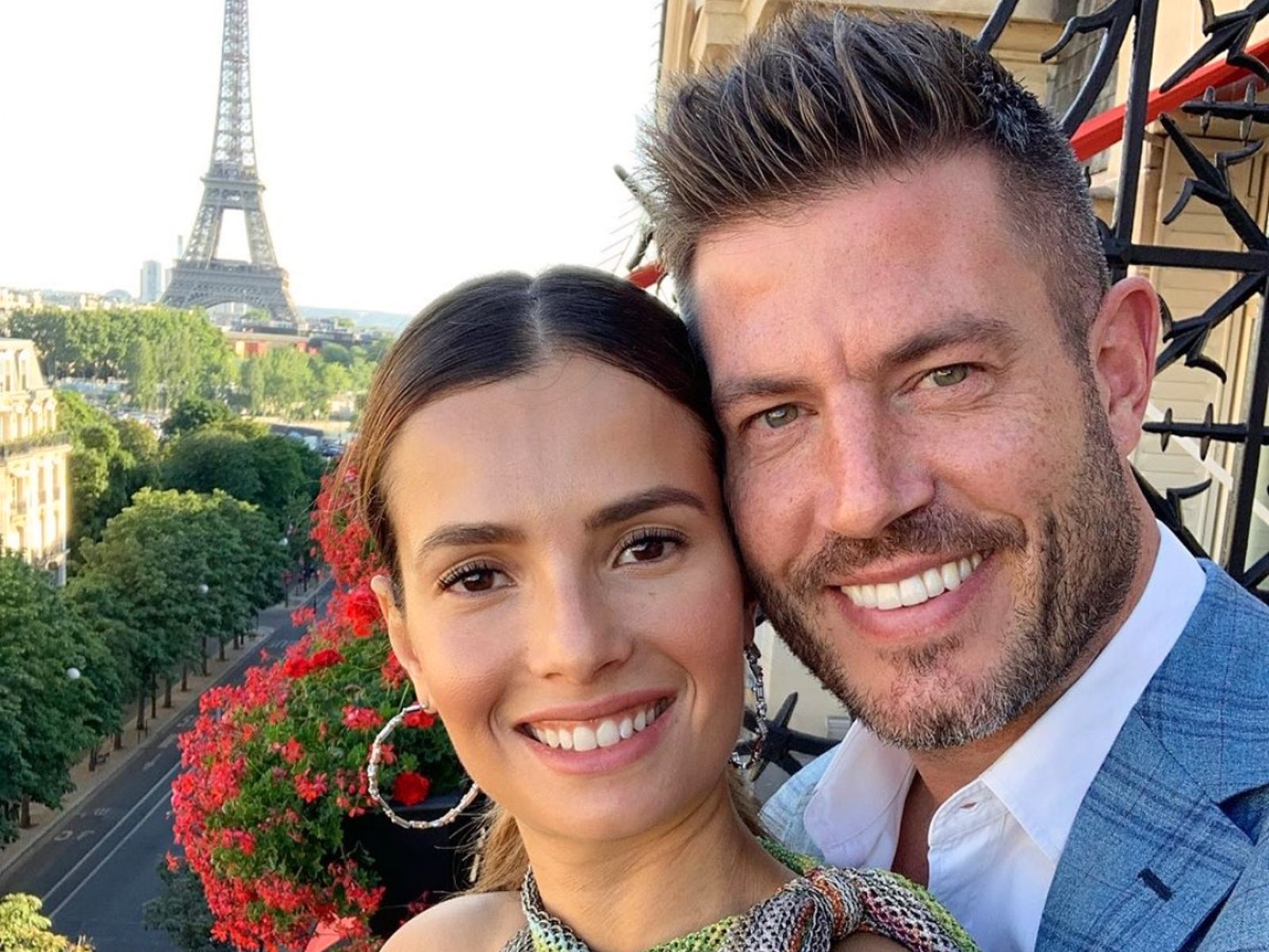 Former ‘The Bachelor’ star Jesse Palmer engaged to model Emely Fardo