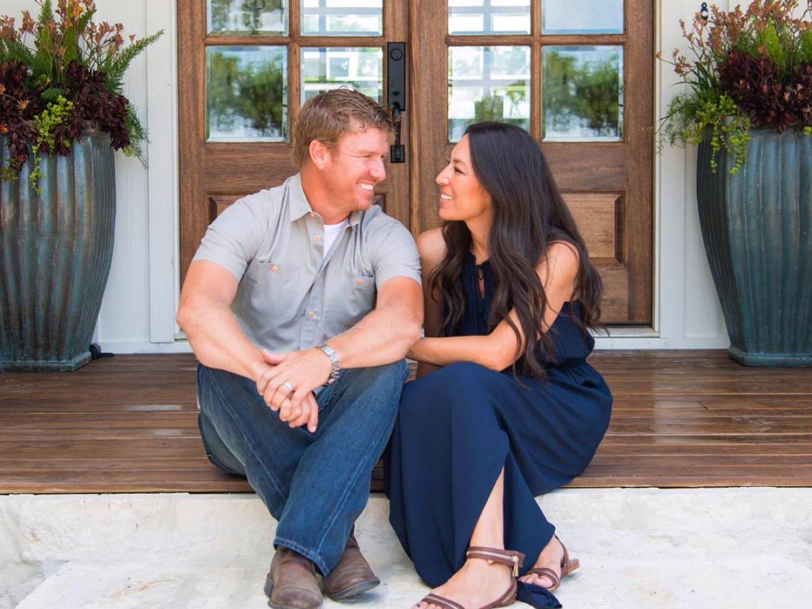 'Fixer Upper' Couple Chip Gaines And Joanna Gaines To Star On New ...