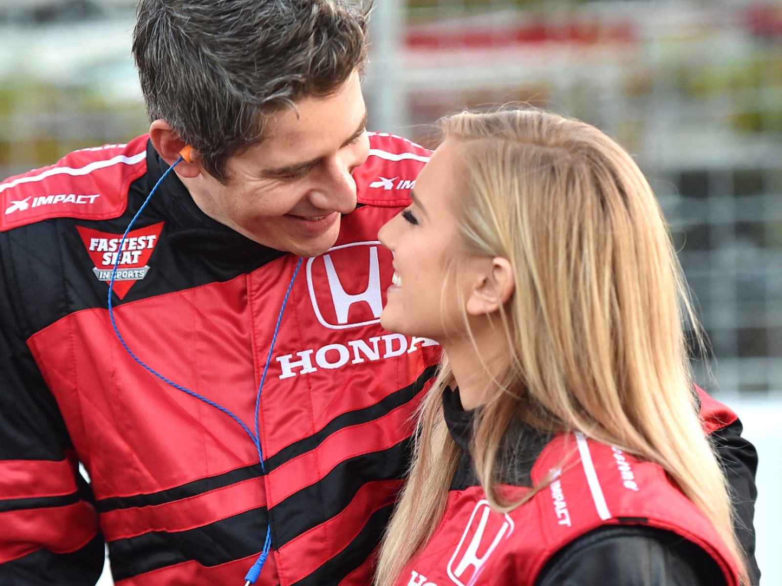 'The Bachelor's Arie Luyendyk Jr. and Lauren Burnham pack on PDA, give "awkward kisses" at