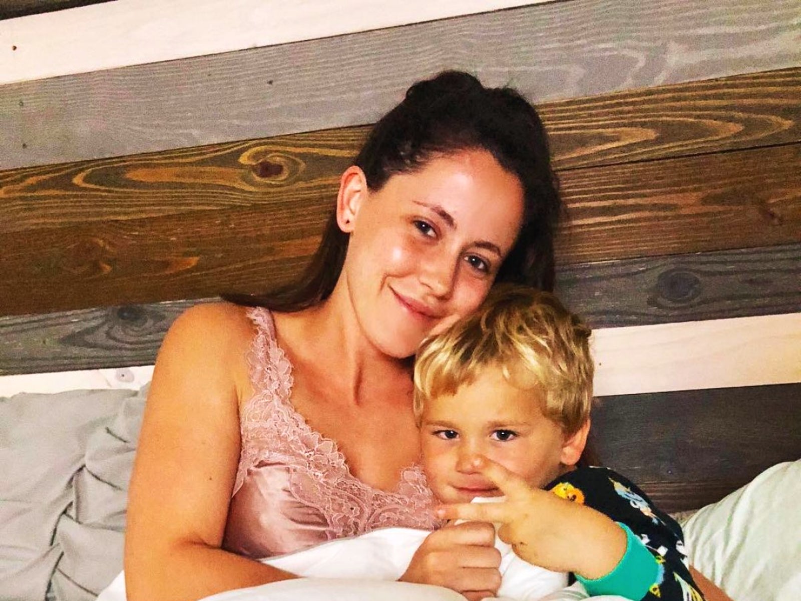 Teen Mom 2 Star Jenelle Evans Taken To Hospital After Alleged Assault