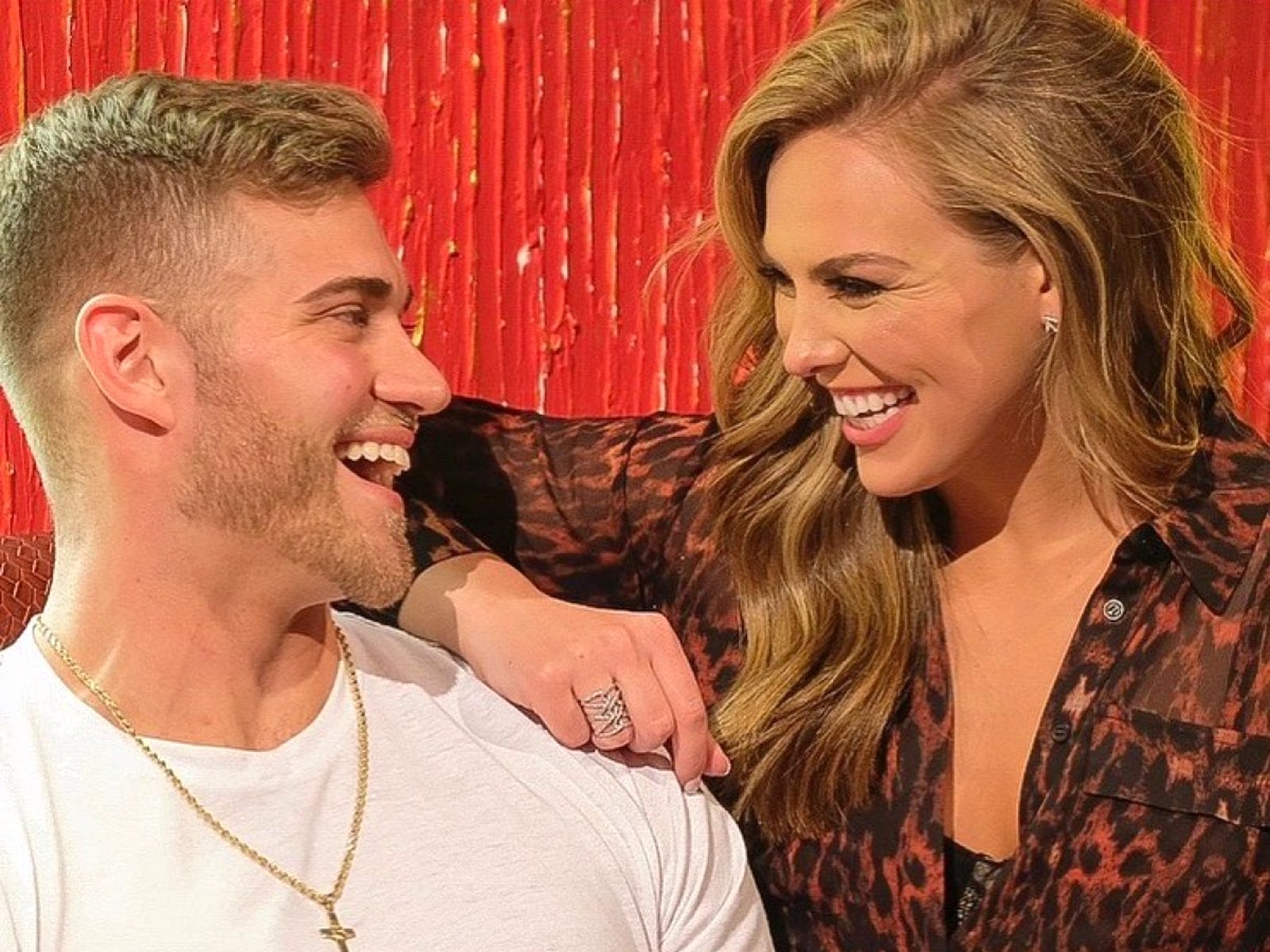 Hannah Brown And Luke Parker Lash Out At Each Other On Twitter Over Explosive The Bachelorette