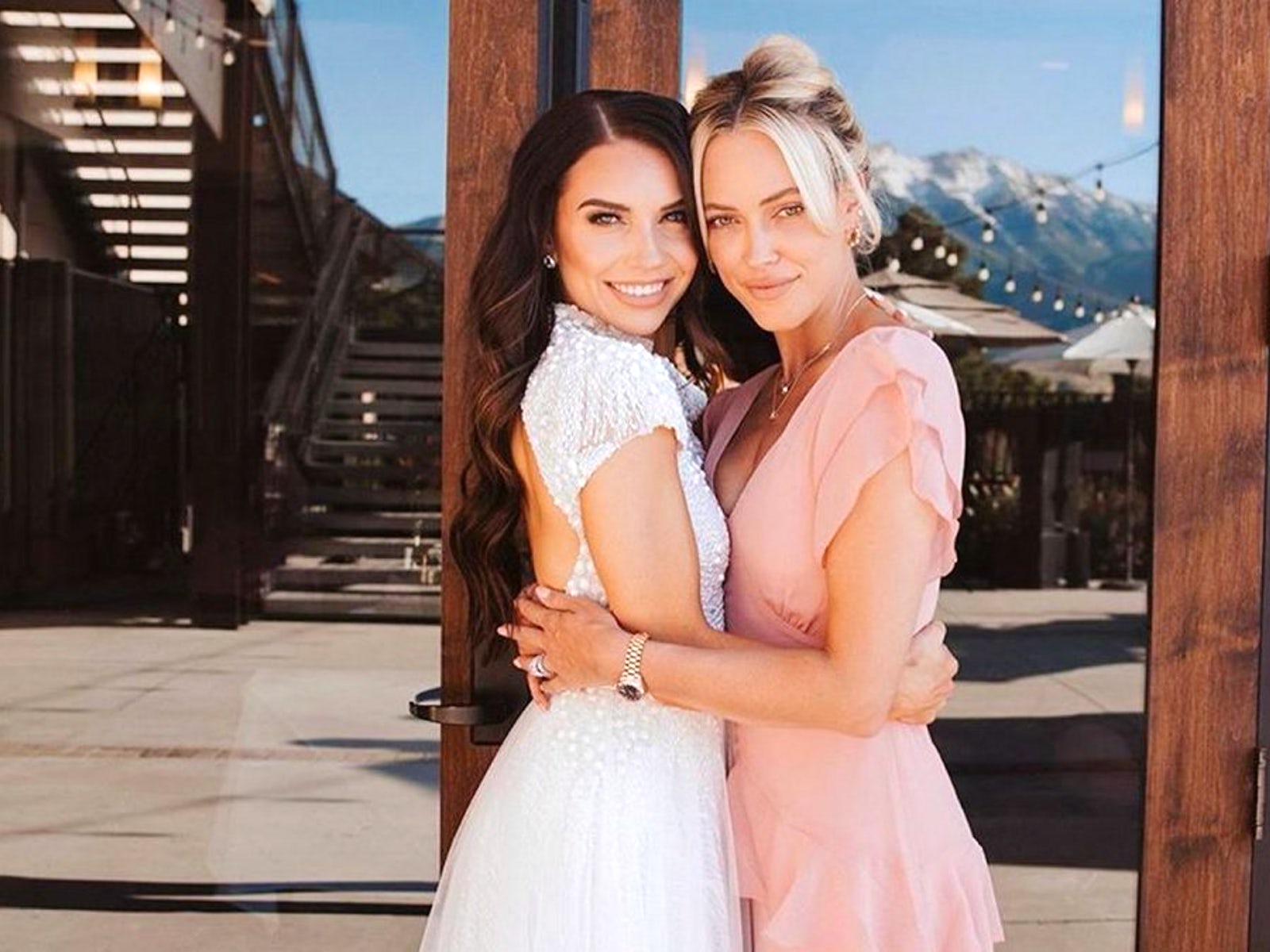 'Dancing with the Stars' pros Jenna Johnson and Peta