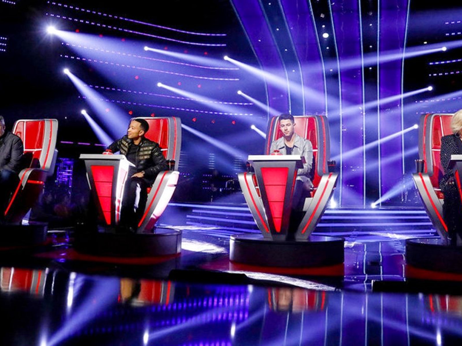 The Voice Season 18 Battle Round Begins With Six Winners Two Saves One Steal And A New