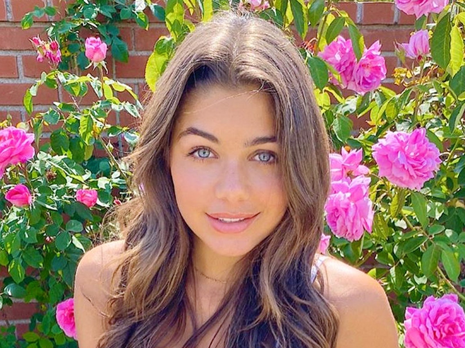 'The Bachelor' bachelorette Hannah Ann Sluss spotted being "lovey-dovey