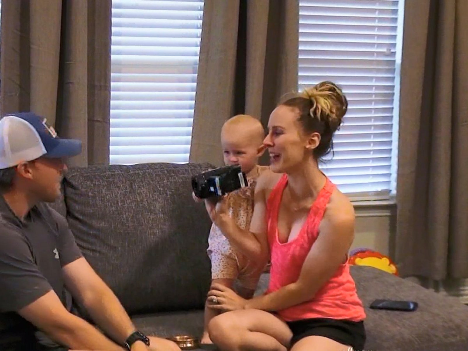 'Married at First Sight: Couples Cam' recap: Danielle reveals baby's