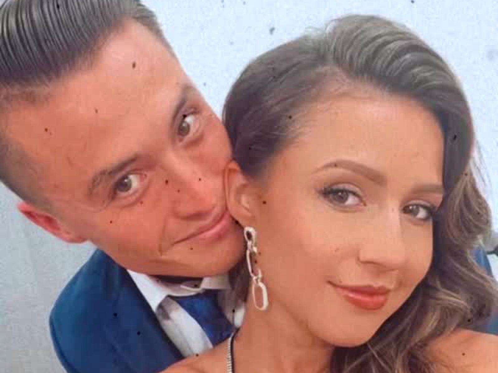 'The Bachelorette' couple Katie Thurston and John Hersey make their red(01)