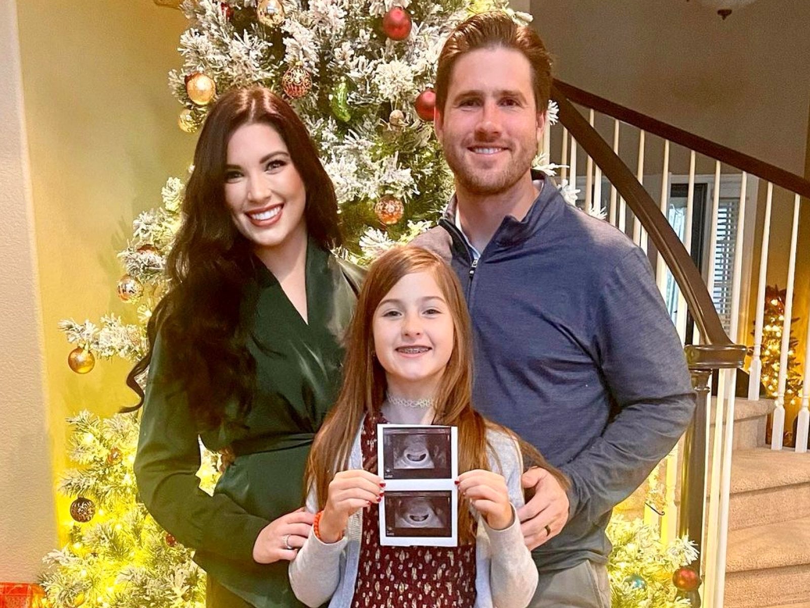'The Bachelorette' alum JJ Lane and new wife Kayla Hughes expecting a baby - Vimarsana News