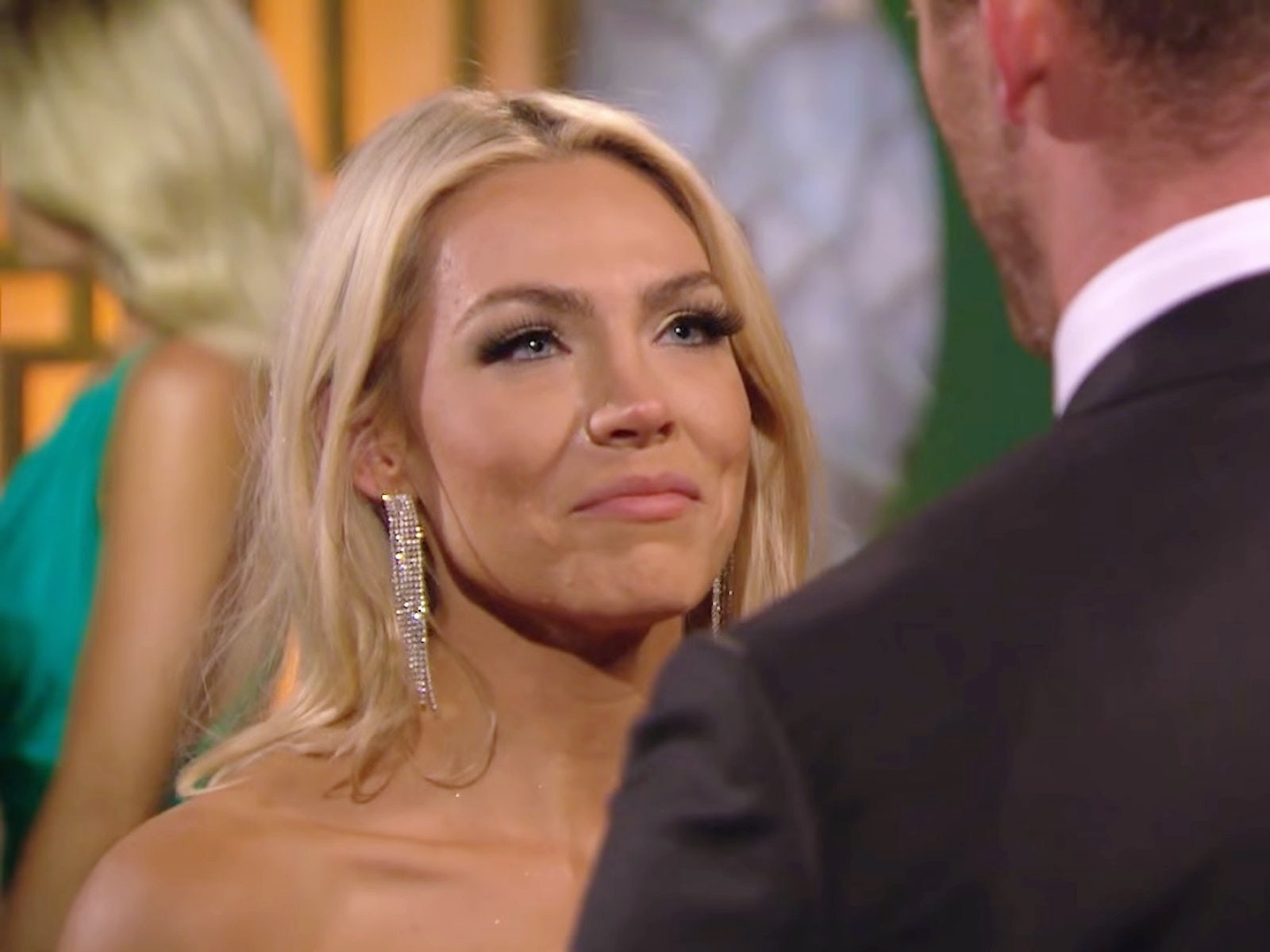 'The Bachelor' star Clayton Echard publicly apologizes to Elizabeth