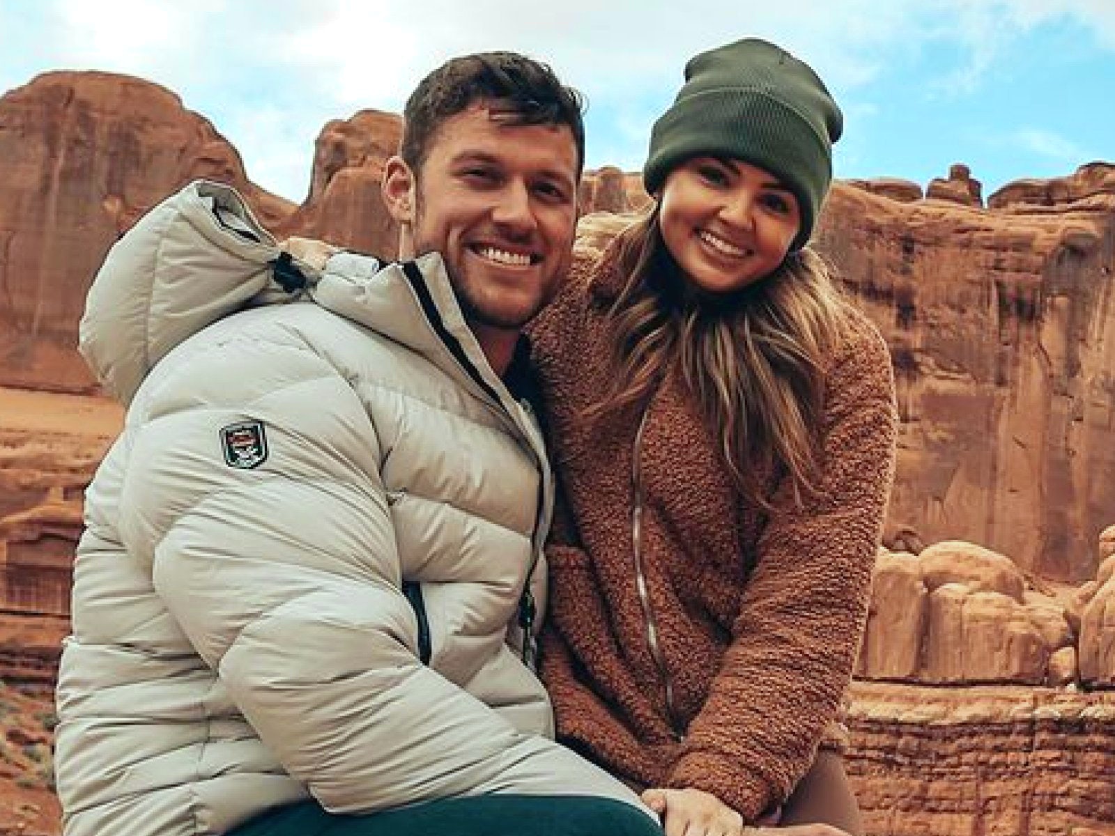 'The Bachelor' couple Clayton Echard and Susie Evans reunite after TikTok cheating scandal - Vimarsana News
