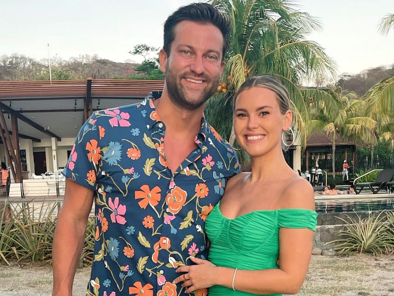 'Bachelor in Paradise' alums Chris Bukowski and Anna Redman were matched by fellow 'Paradise' alums - Vimarsana News