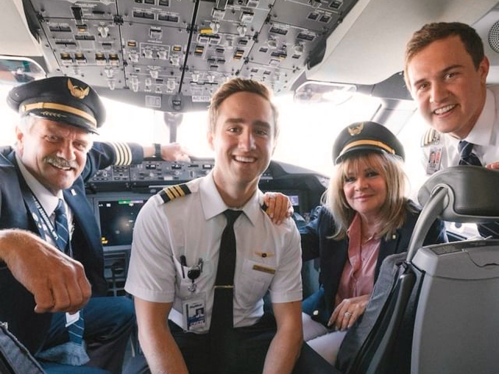 'The Bachelor' alum Peter Weber co-pilots "the most special flight of my career" - Vimarsana News