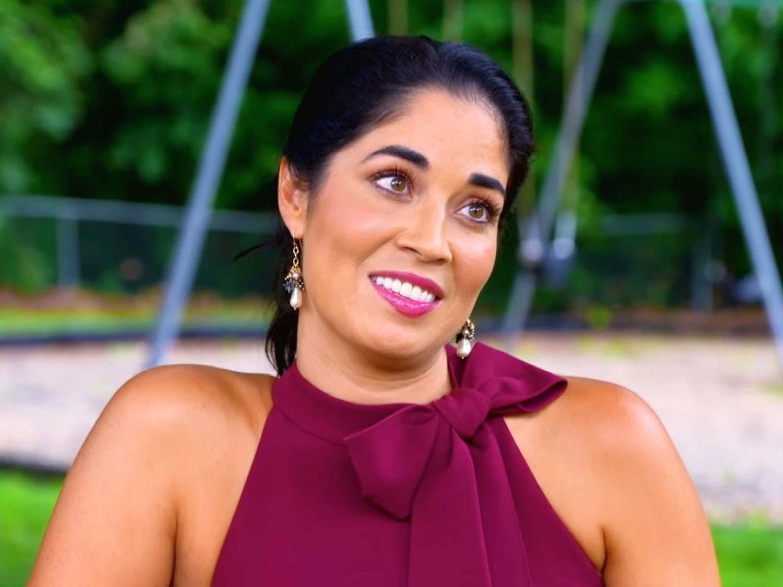'Married at First Sight' expert Dr. Viviana Coles confirms she's left the show, thanks viewers - Vimarsana News