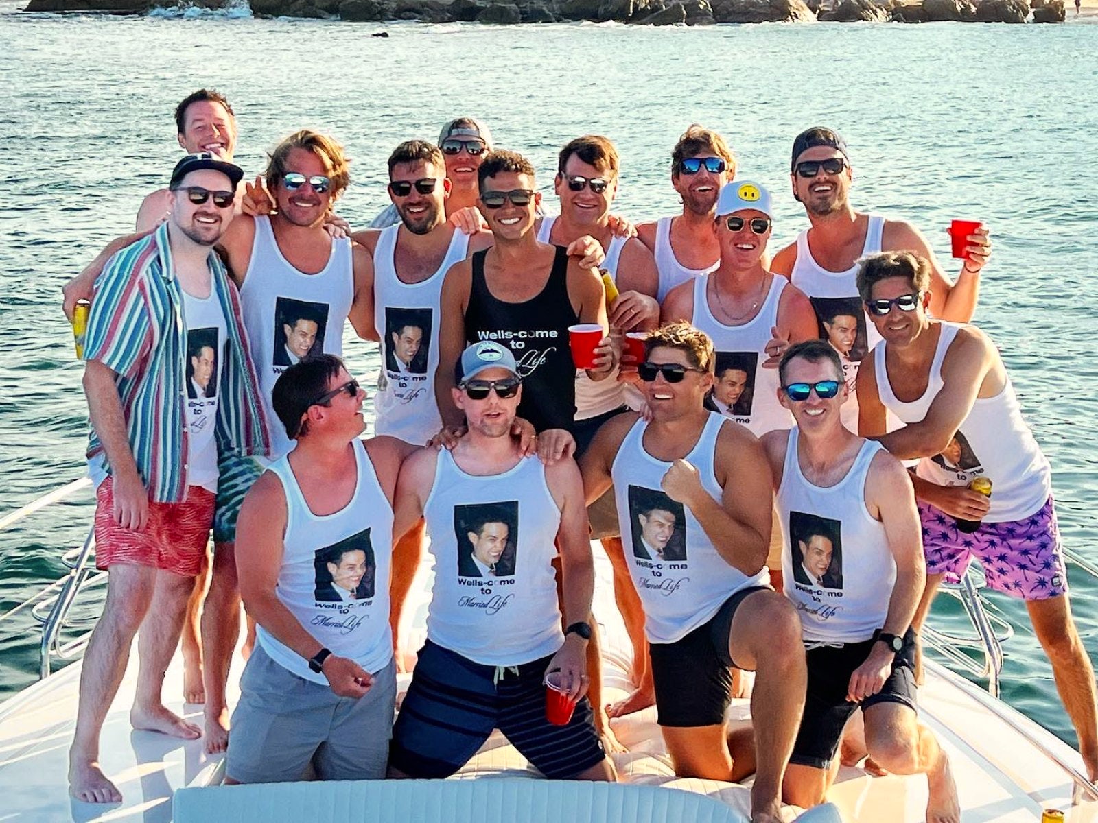 'Bachelor in Paradise' bartender Wells Adams celebrates bachelor party with Ben Higgins and Derek Peth in Mexico - Vimarsana News