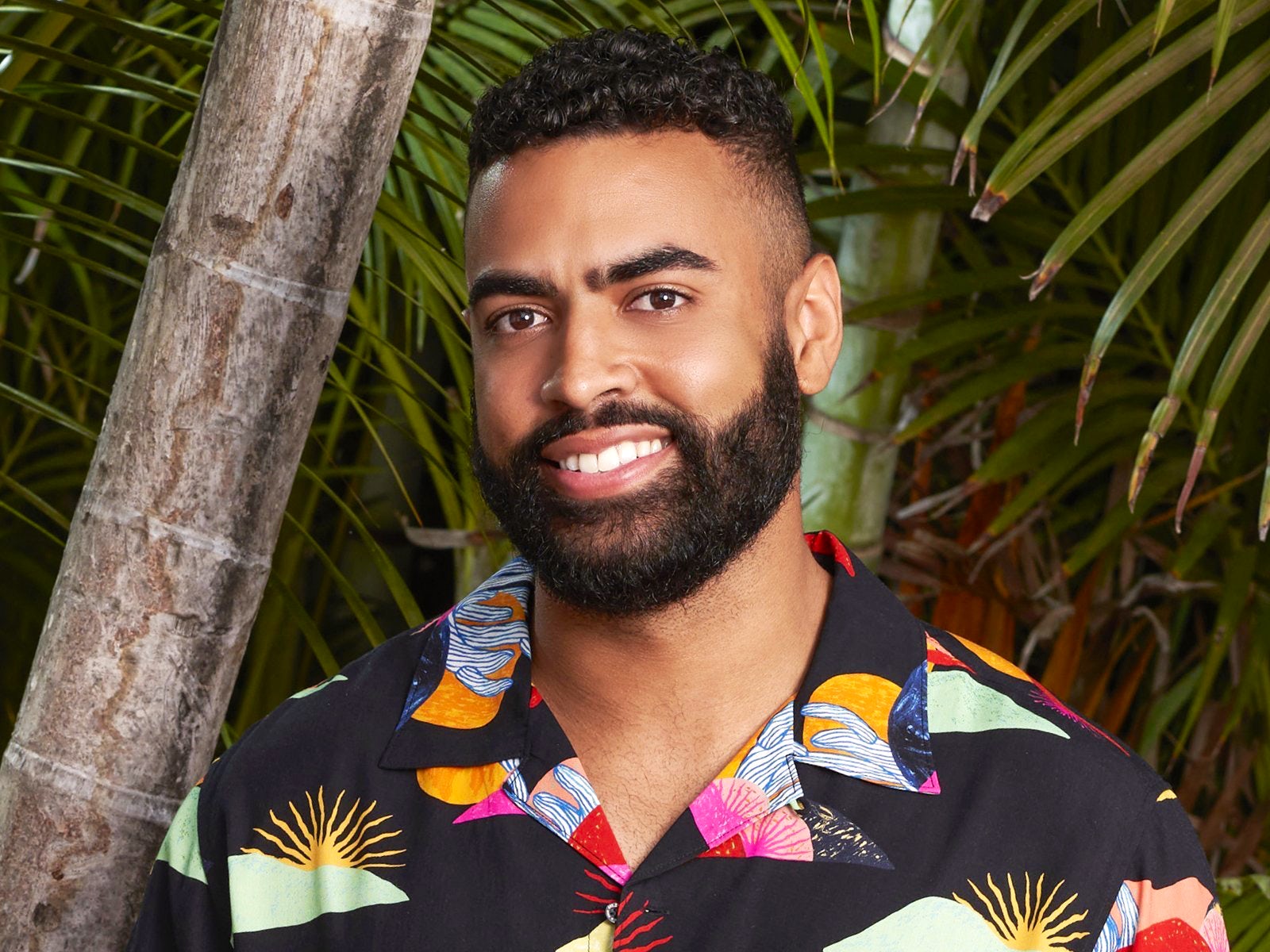 'Bachelor in Paradise' recap: Justin is torn between Genevieve and Victoria, Shanae and Logan are smitten, and Romeo is "a dead man walking" - Vimarsana News