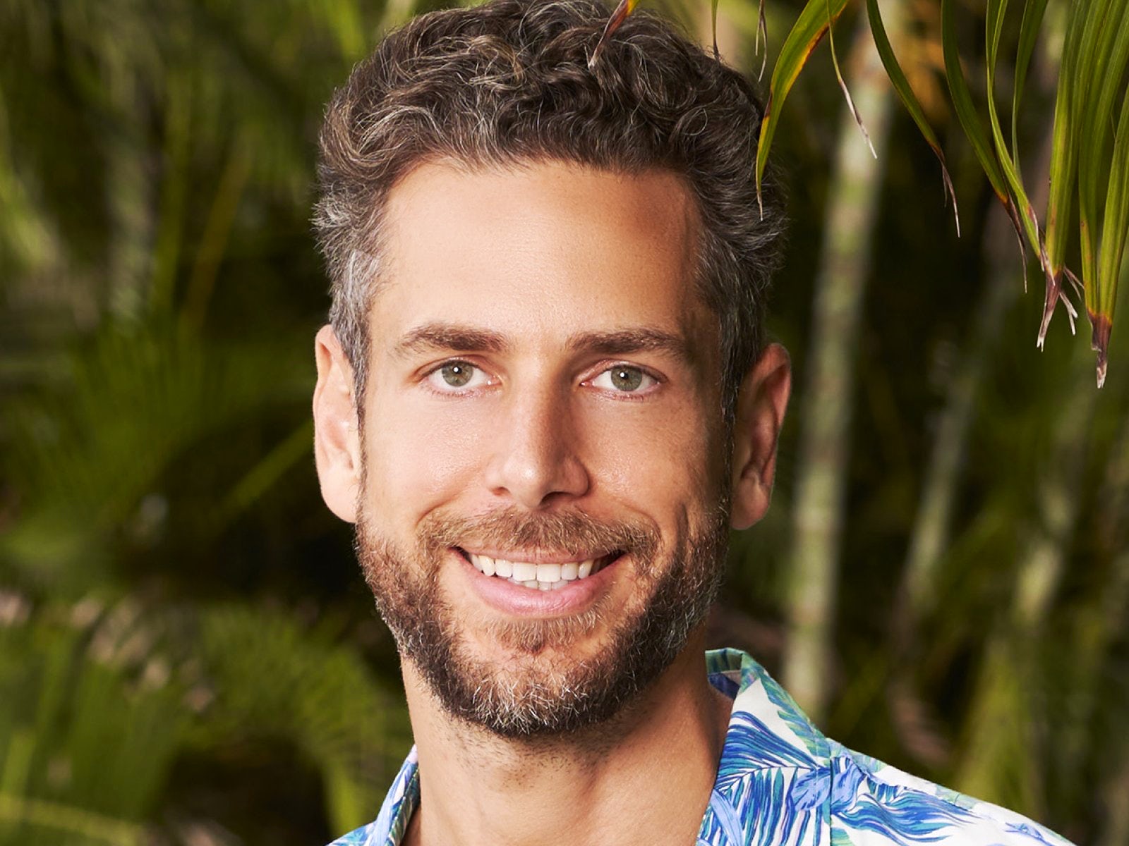 'Bachelor in Paradise's Casey Woods shares update on 'Paradise' injury that left him unable to walk for months - Vimarsana News