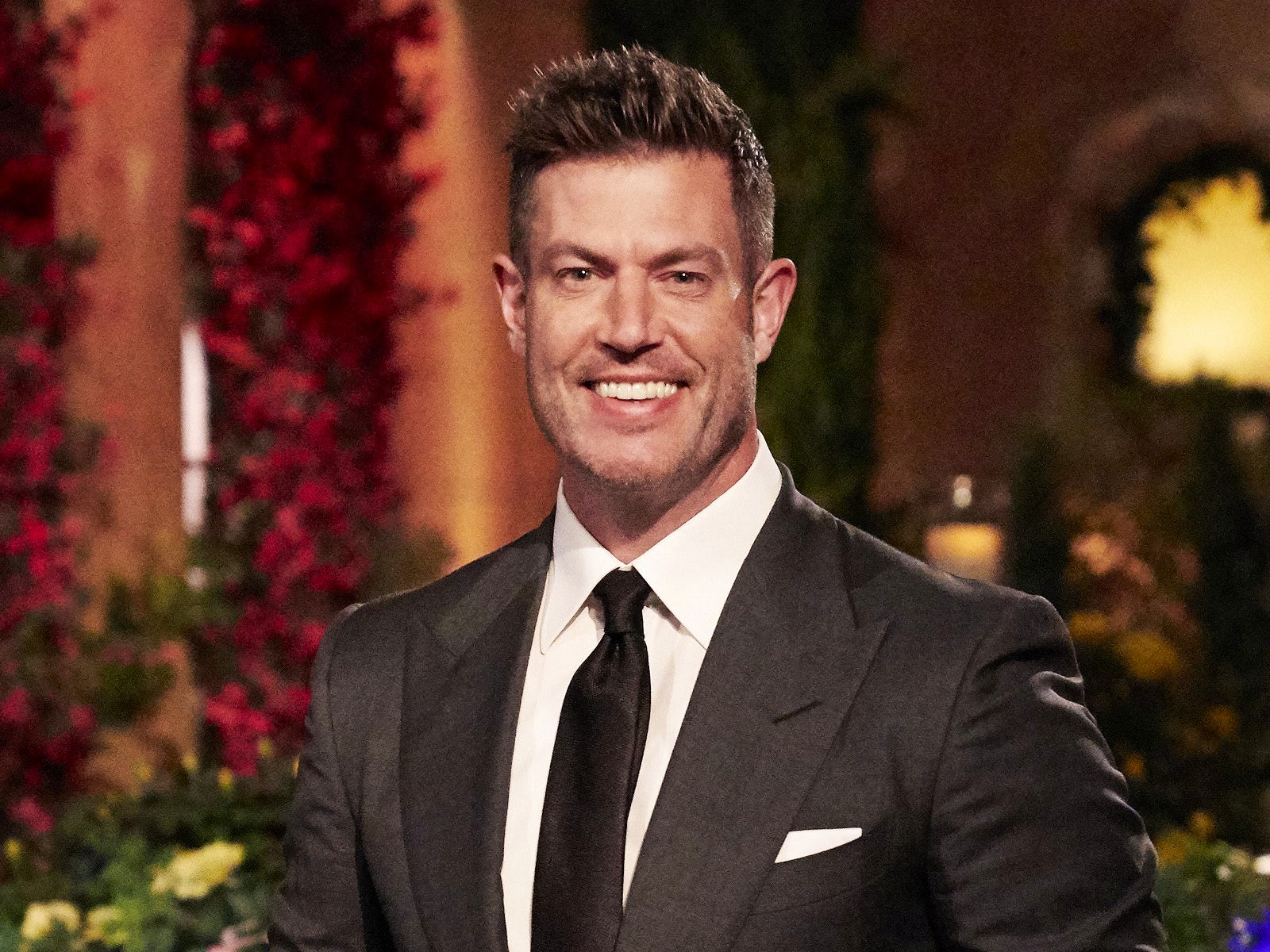 'The Bachelor' host Jesse Palmer Zach Shallcross "shines" on Season 27