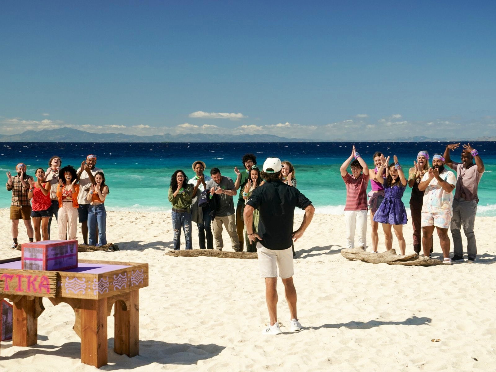 'Survivor' Season 44 premiere: Maddy Pomilla voted out with a single vote, Bruce Perreault evacuated, and new advantages introduced! - Vimarsana News