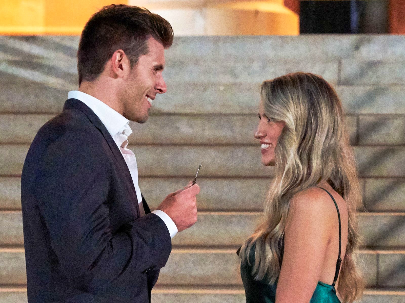 'The Bachelor's Kaity Biggar reveals what happened during overnight date with Zach Shallcross - Vimarsana News